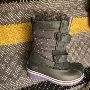NEW  Gray and Purple Kids Snow Boots